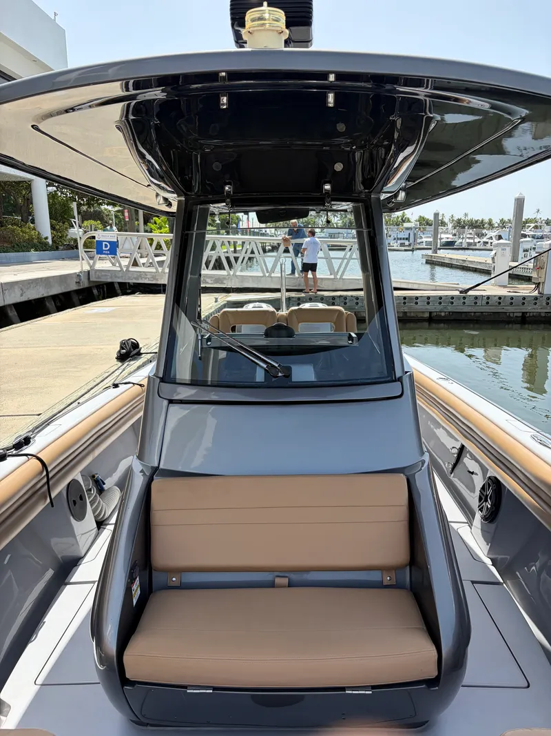 Slide: The Image of Intrepid 327 CENTER CONSOLE 2016 - 14