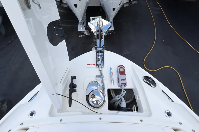 Slide: The Image of Sea Ray SLX 260 Outboard 2027 - 29