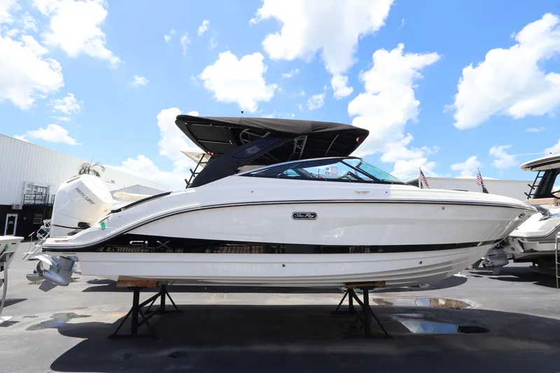 The Image of Sea Ray SLX 260 Outboard 2027 - 0
