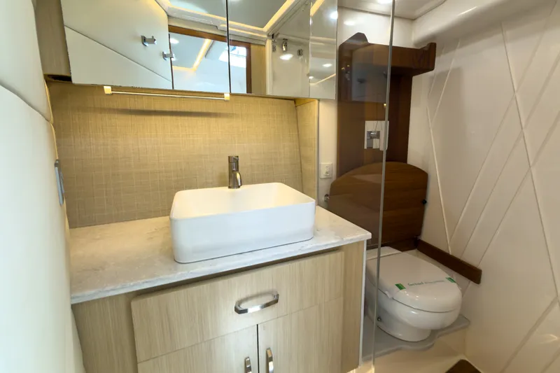 Slide: The Image of Regal 36 XO 2024 - 21