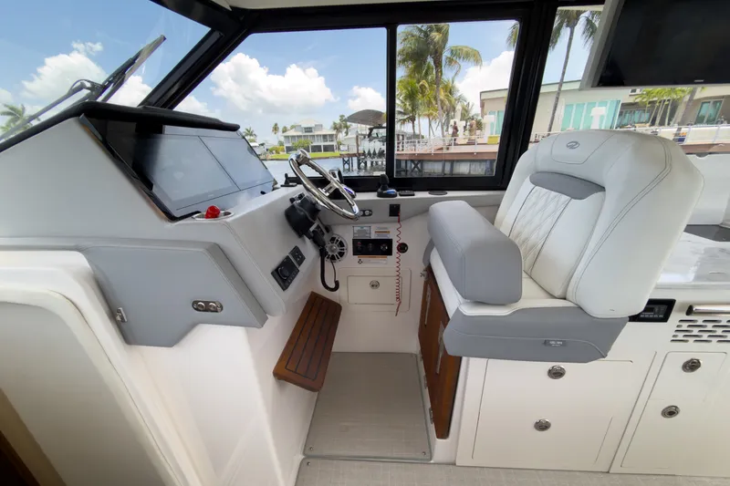 Slide: The Image of Regal 36 XO 2024 - 13