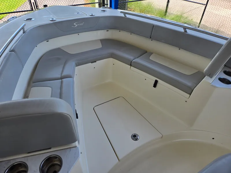 Slide: The Image of Scout 277 LXF 2020 - 21