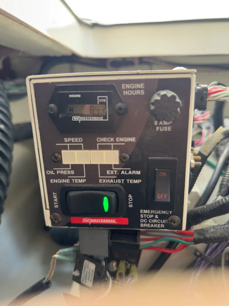Slide: The Image of Sea Ray 320 SUNDANCER OB 2021 - 112