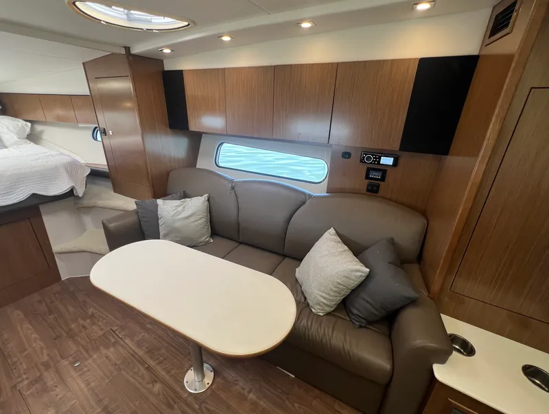 Slide: The Image of Cruisers 35 EXPRESS 2018 - 35