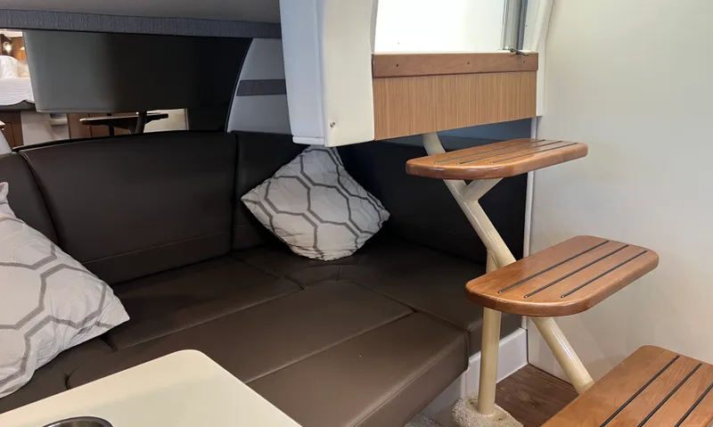 Slide: The Image of Cruisers 35 EXPRESS 2018 - 40