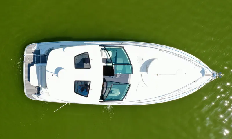Slide: The Image of Cruisers 35 EXPRESS 2018 - 8