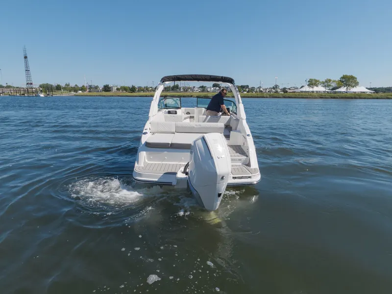 Slide: The Image of Sea Ray SDX 250 Outboard 2026 - 4