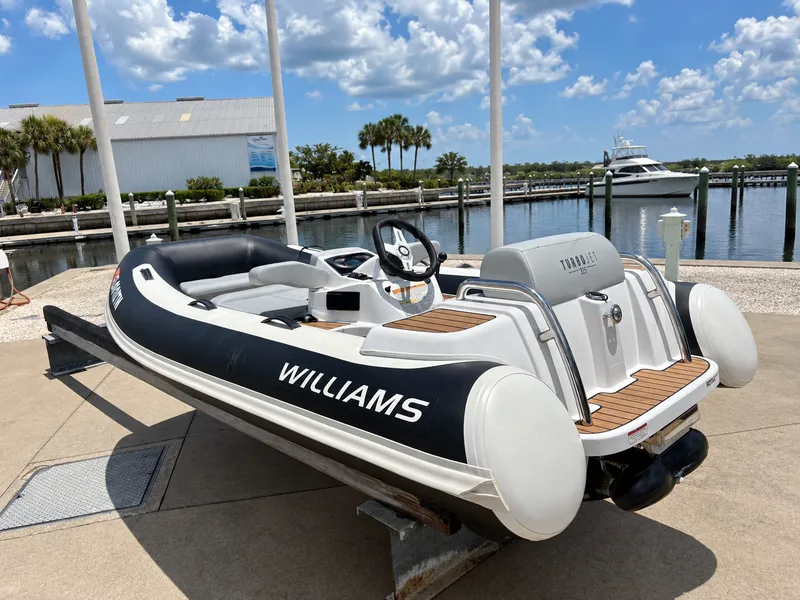 Slide: The Image of Williams 325 TURBOJET 2024 - 2