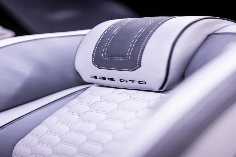 Slide: The Image of Galeon 325 GTO 2024 - 22