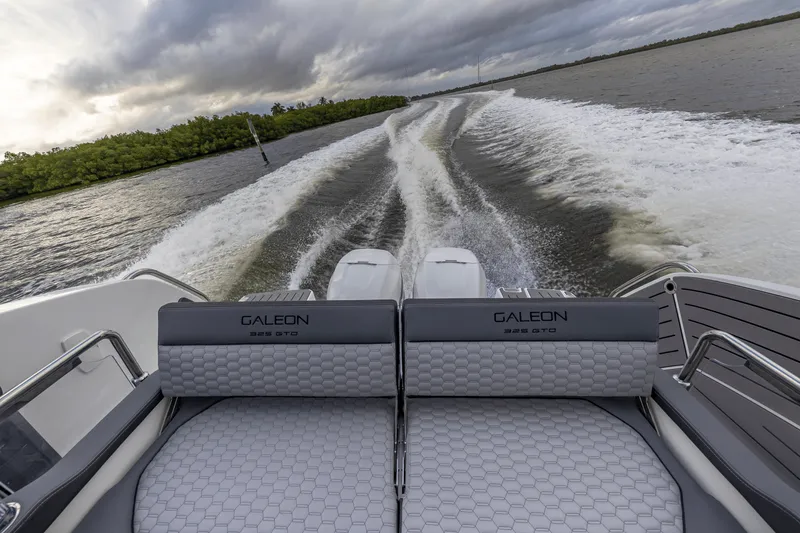 Slide: The Image of Galeon 325 GTO 2024 - 9