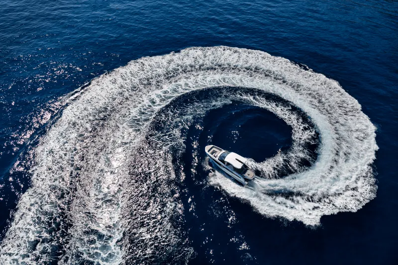 Slide: The Image of Galeon 325 GTO 2024 - 6