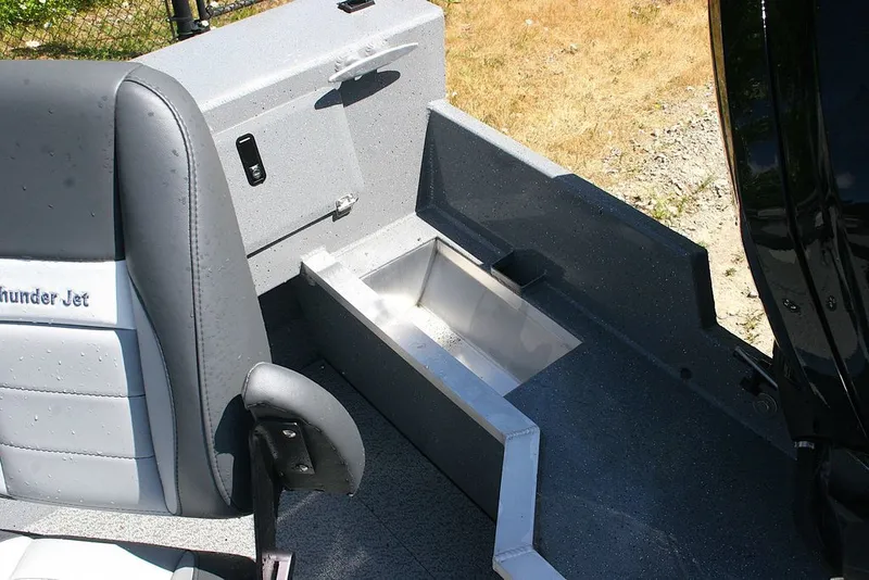 Slide: The Image of Thunder Jet Rush Open Tiller 2026 - 9