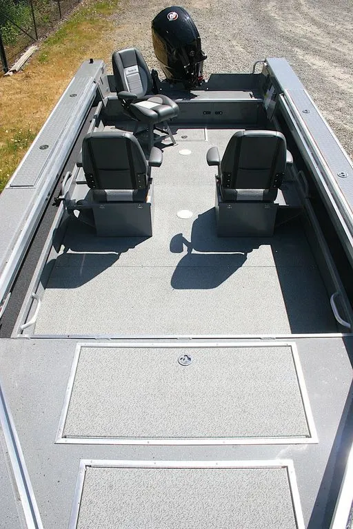 Slide: The Image of Thunder Jet Rush Open Tiller 2026 - 6