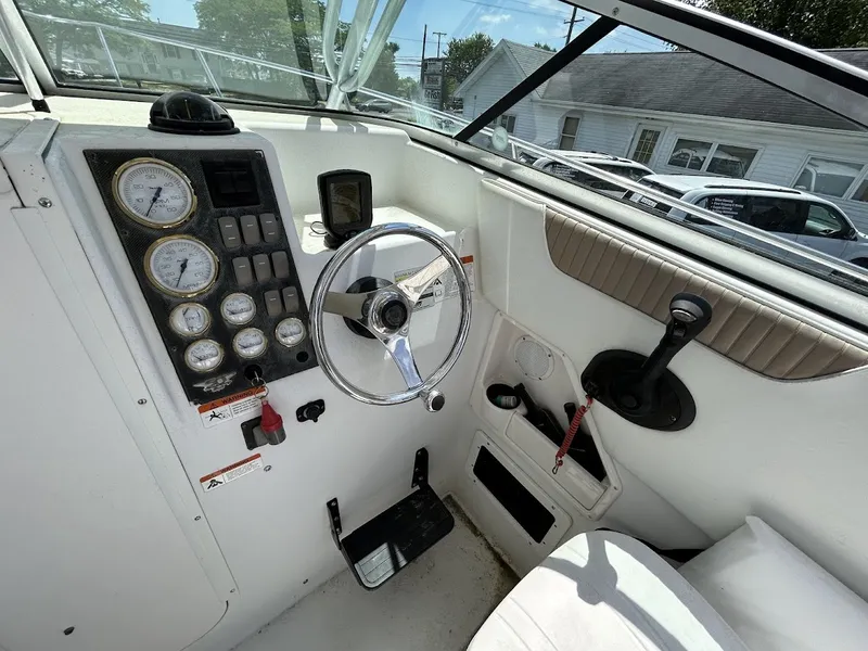Slide: The Image of Seaswirl 2301 Striper 2005 - 6