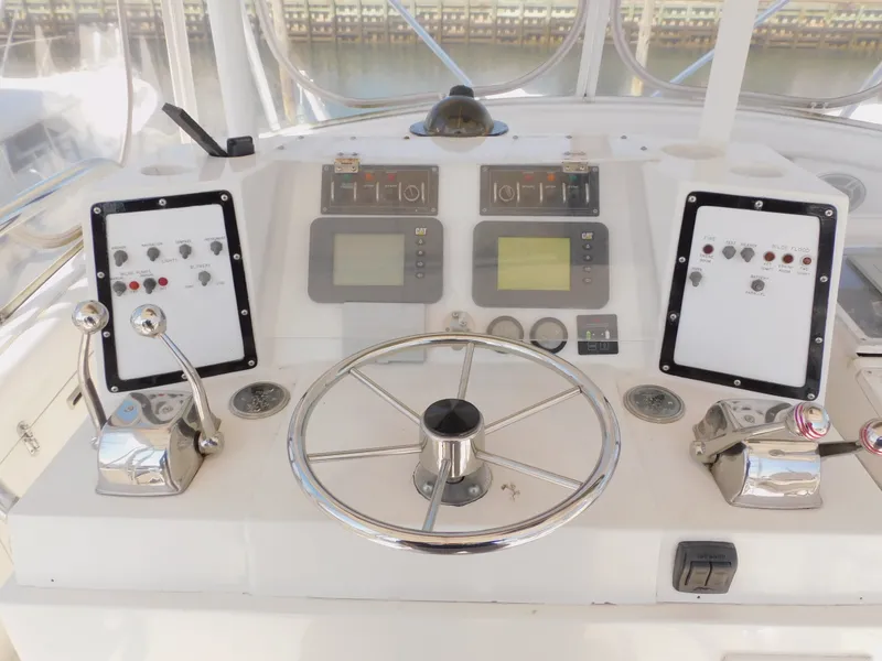 Slide: The Image of Bertram 54 SPORT FISHERMAN 1987 - 4