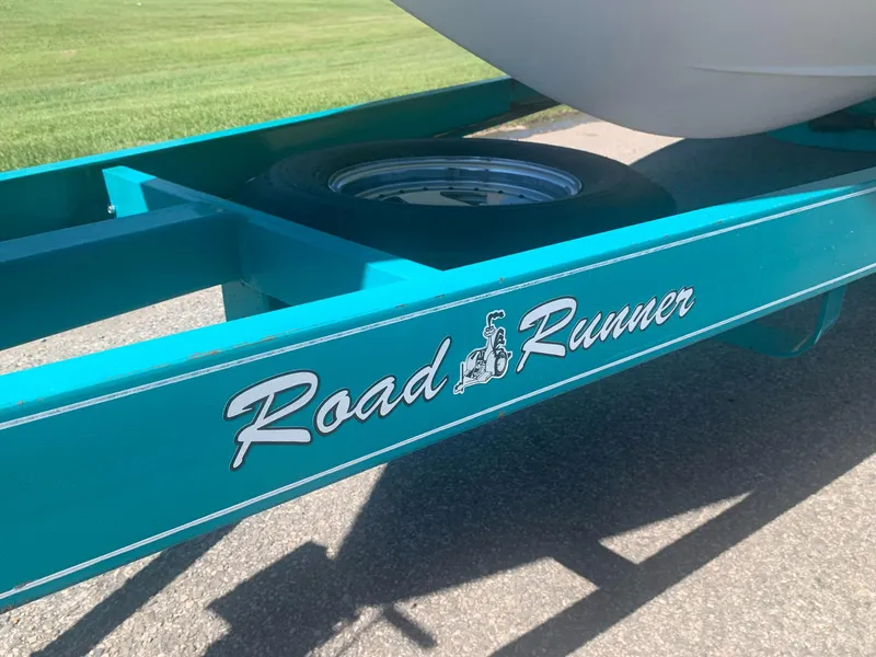 Slide: The Image of Road Runner trailer for 1999 Baja 29 Outlaw SST boat. - 33