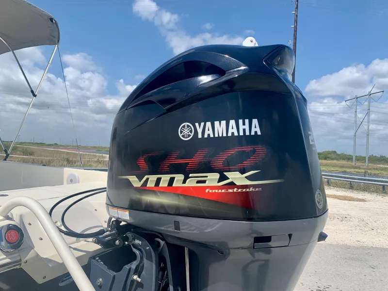 Slide: The Image of 2016 Skeeter SX230 boat with Yamaha VMAX SHO outboard motor. - 9