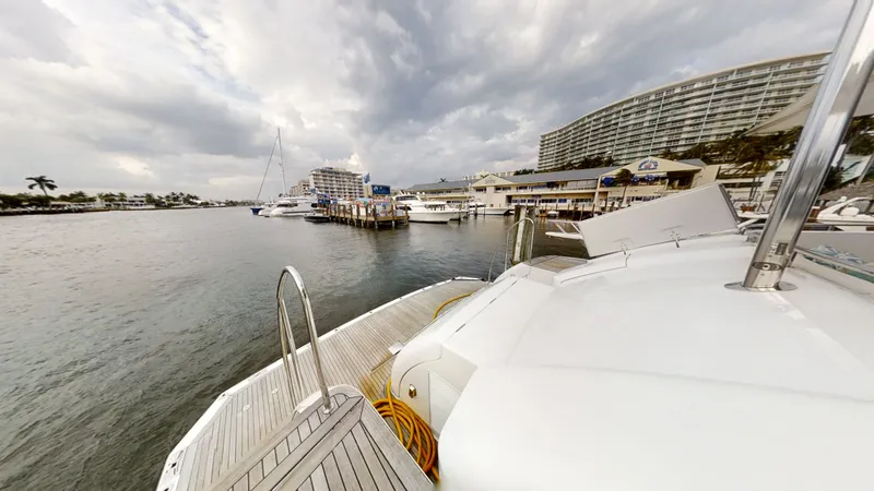 Slide: The Image of Norship Flybridge Fast 1994 - 19