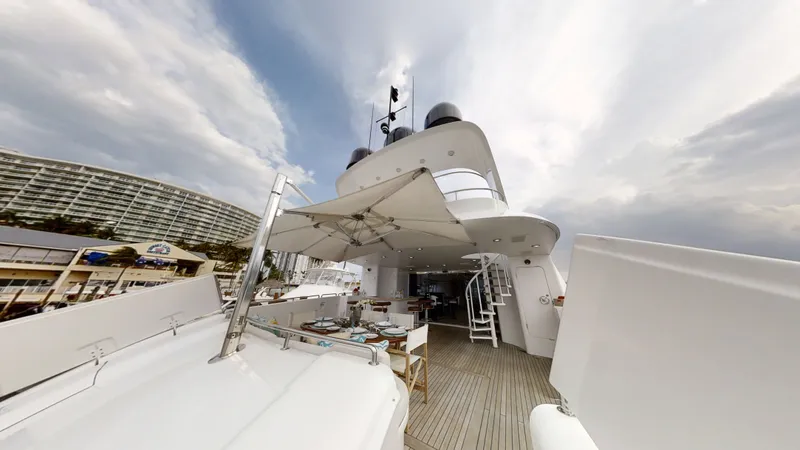 Slide: The Image of Norship Flybridge Fast 1994 - 51