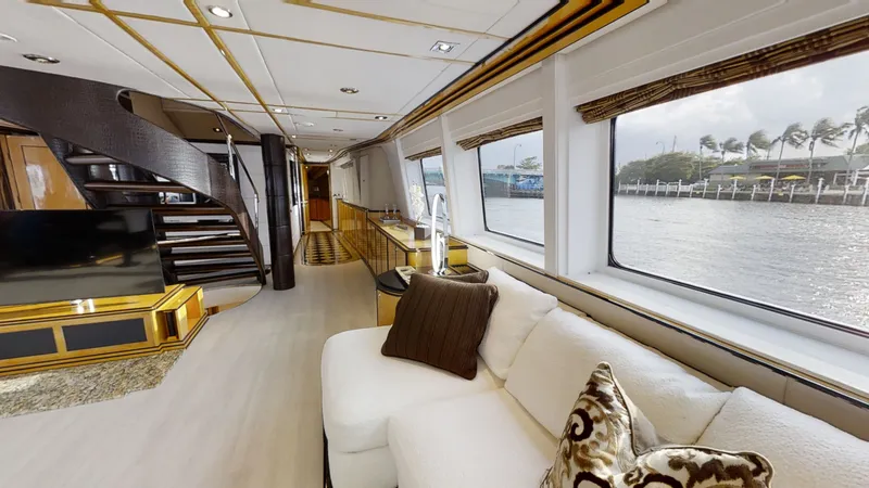 Slide: The Image of Norship Flybridge Fast 1994 - 7