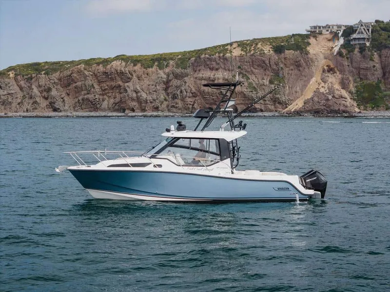 Slide: The Image of Boston Whaler 325 Conquest 2022 - 3