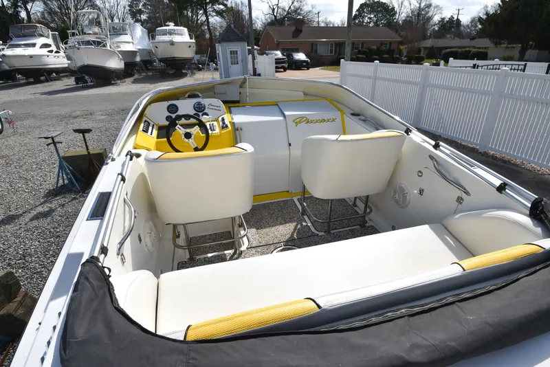 Slide: The Image of Corsair 25 Classic 1988 - 14