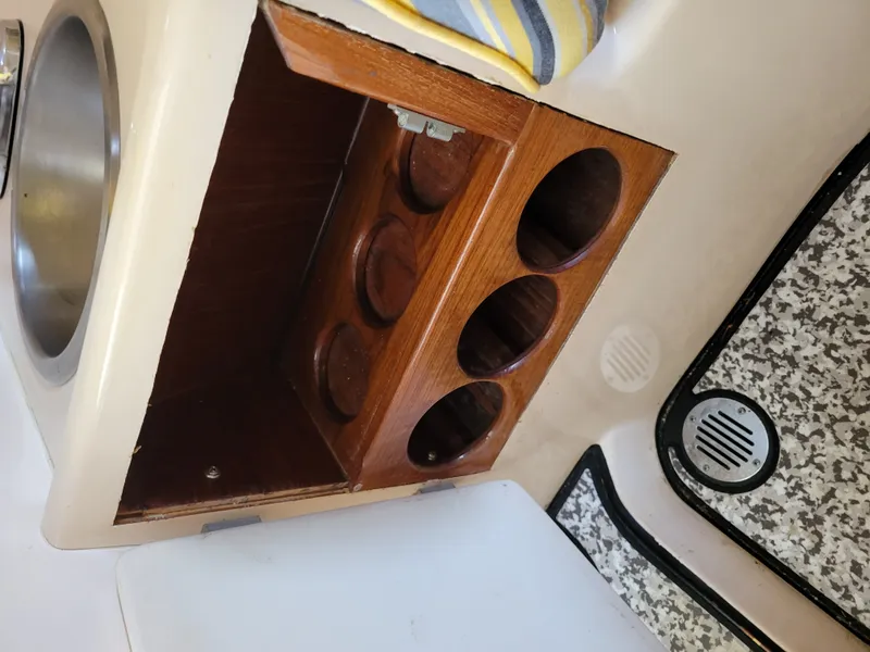 Slide: The Image of Corsair 25 Classic 1988 - 9