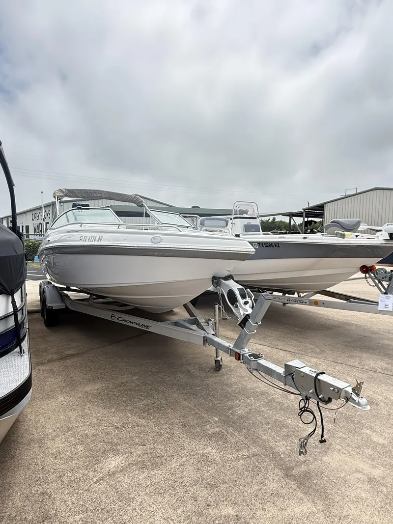 Slide: The Image of Crownline Boats 225 BR 2006 - 5