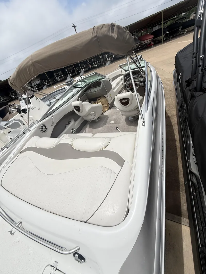 Slide: The Image of Crownline Boats 225 BR 2006 - 2