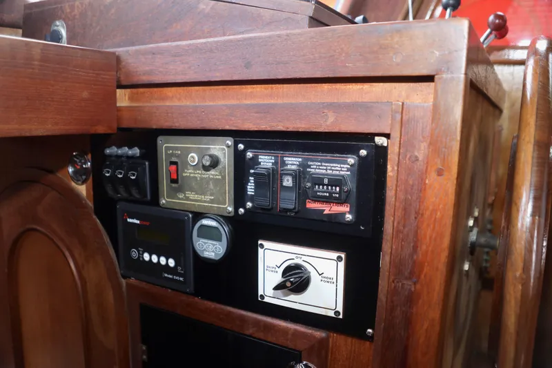 Slide: The Image of Control panel of a 1979 Sea Ranger 37 yacht. - 31