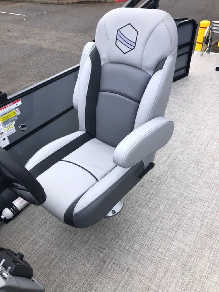 Slide: The Image of Captain's chair on a 2023 South Bay S224CR2 2.75 pontoon boat. - 12