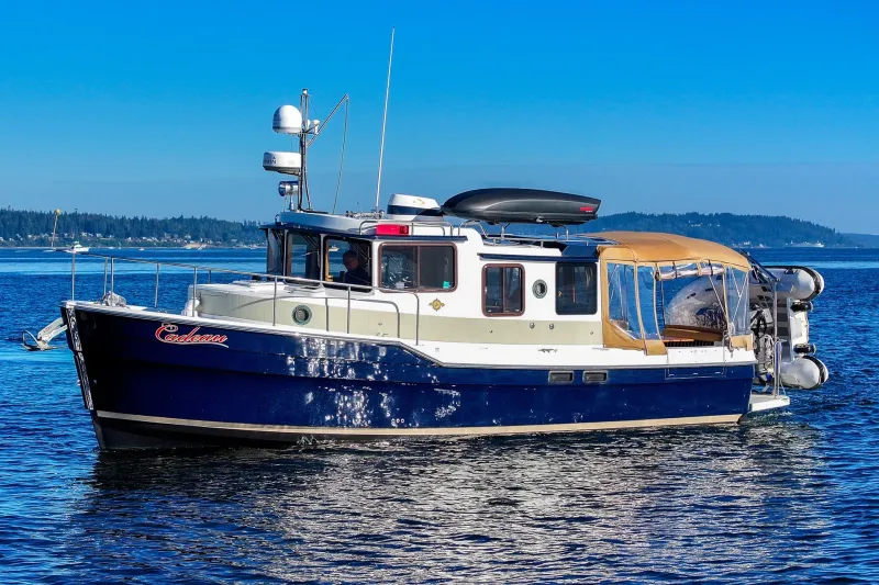 The Image of Ranger Tug R-31 S 2014 - 0