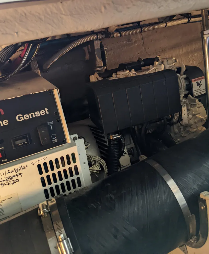 Slide: The Image of Sea Ray 44 Sundancer 2006 - 50