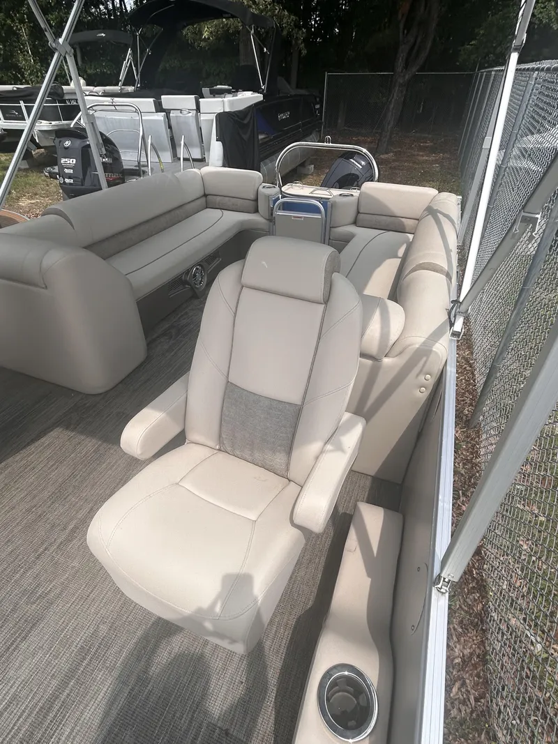Slide: The Image of Avalon 2585 2023 - 15