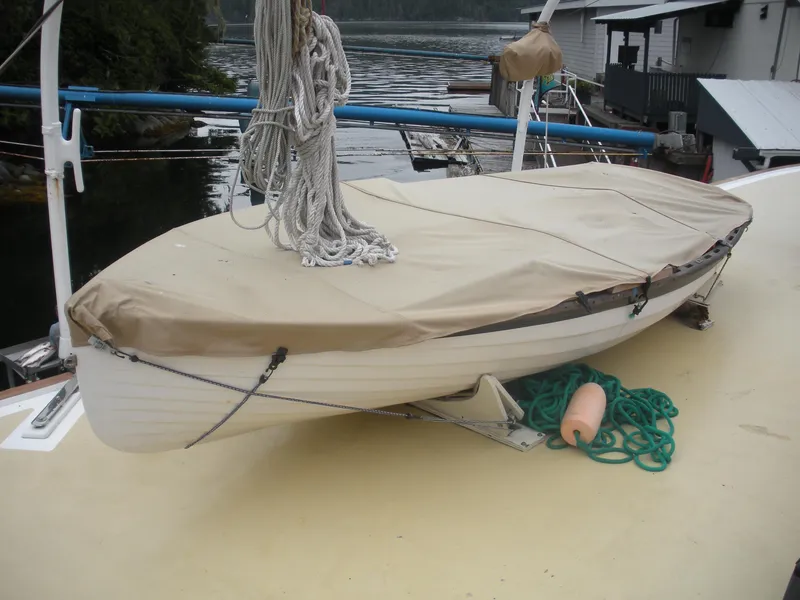 Slide: The Image of RANGER sailing dinghy - 19