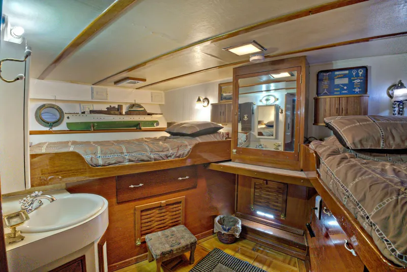 Slide: The Image of Custom HOFFAR-BEECHING Fantail Yacht 1929 - 62