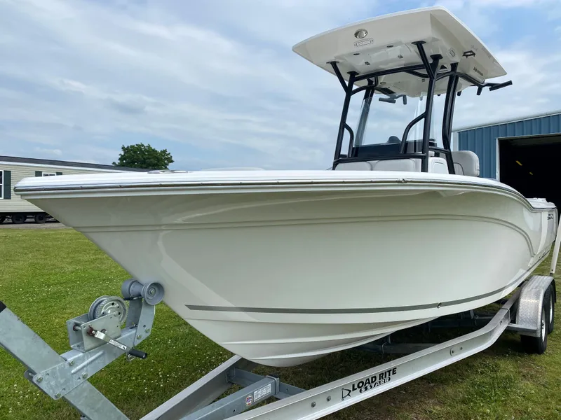 The Image of 2020 Sea Fox Commander 248 boat on trailer, side view. - 0
