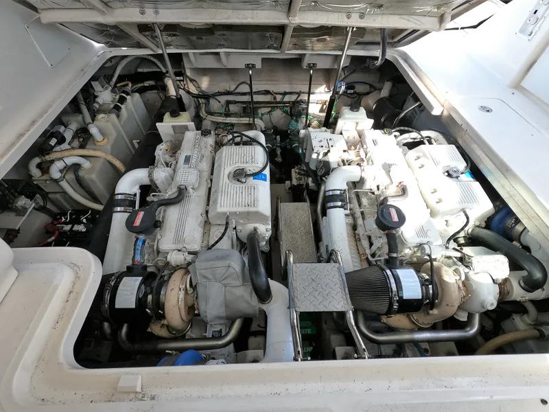 Slide: The Image of Engine compartment of a 2007 Sea Ray 44 Sundancer yacht. - 22
