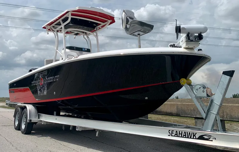 Slide: The Image of 2019 Wellcraft 241 Bay boat on Seahawk trailer. - 5
