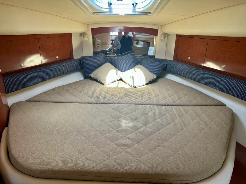 Slide: The Image of Sea Ray 340 Sundancer 2005 - 31