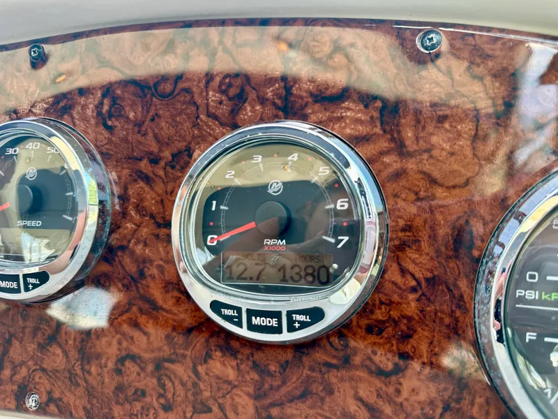 Slide: The Image of Sea Ray 340 Sundancer 2005 - 44