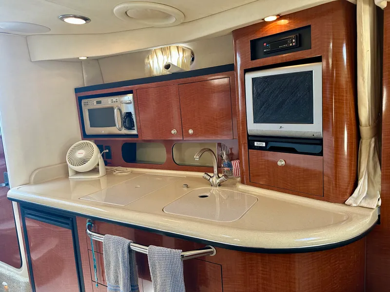 Slide: The Image of Sea Ray 340 Sundancer 2005 - 33