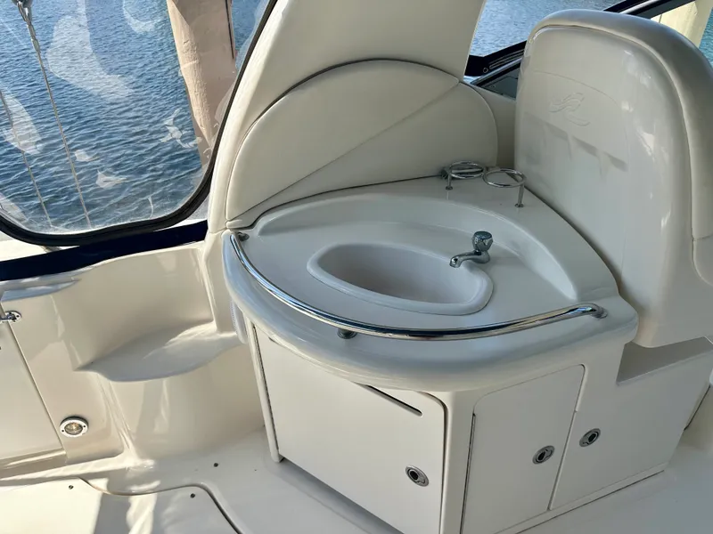 Slide: The Image of Sea Ray 340 Sundancer 2005 - 19