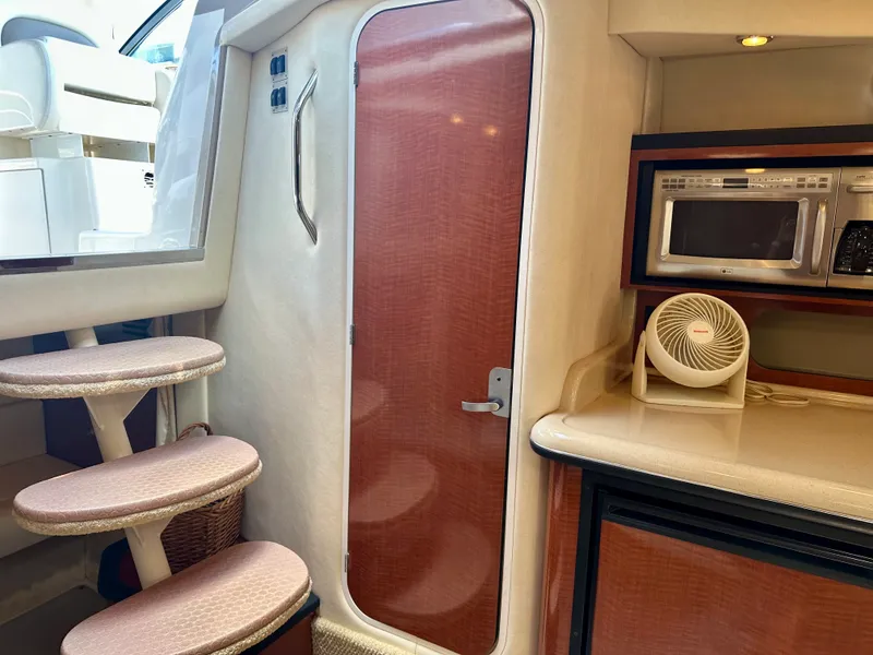 Slide: The Image of Sea Ray 340 Sundancer 2005 - 40