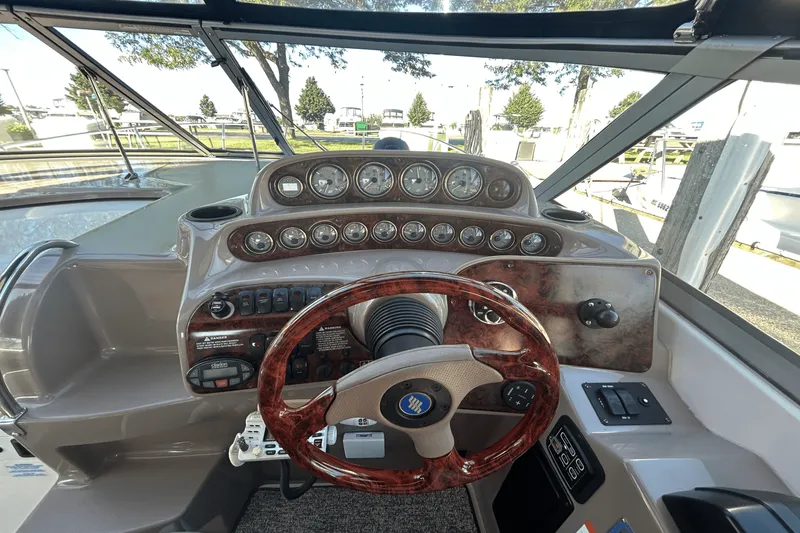 Slide: The Image of Four Winns 288 VISTA 2004 - 12