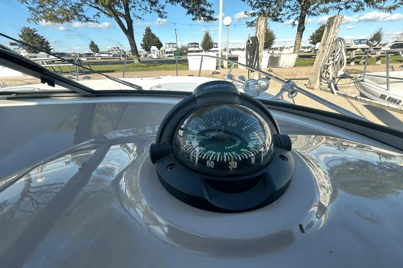 Slide: The Image of Four Winns 288 VISTA 2004 - 22