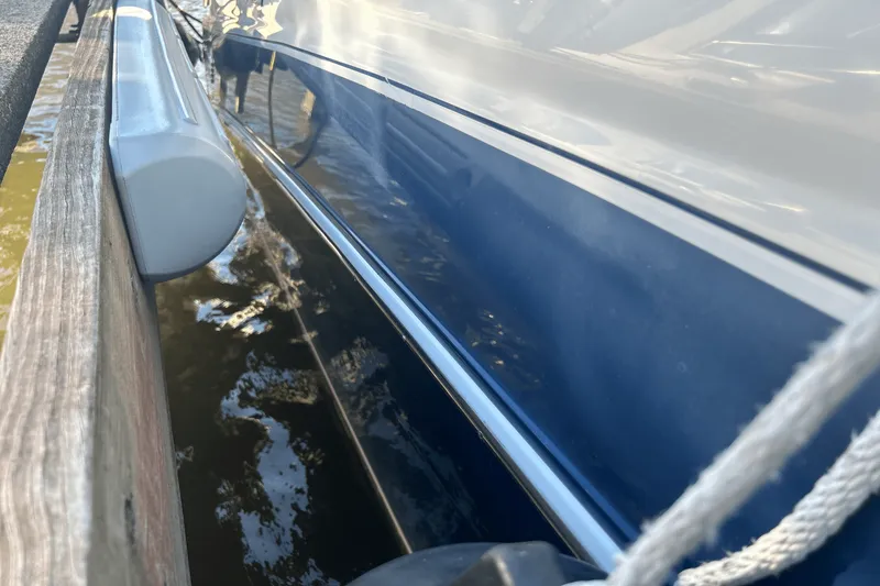 Slide: The Image of Four Winns 288 VISTA 2004 - 57