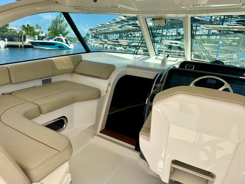 Slide: The Image of Pursuit OS 385 OFFSHORE 2017 - 40