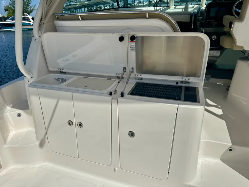 Slide: The Image of Pursuit OS 385 OFFSHORE 2017 - 20