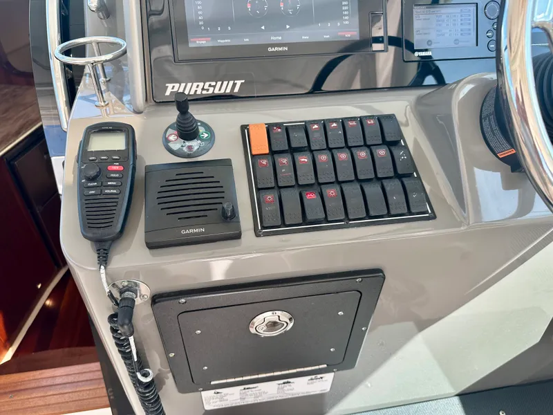 Slide: The Image of Pursuit OS 385 OFFSHORE 2017 - 36